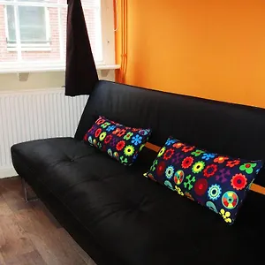 orange-suite-studio.amsterdamhotelsnl.com/